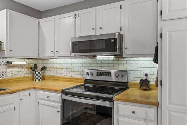 220 Summerhays, Tiffin, IA 52340