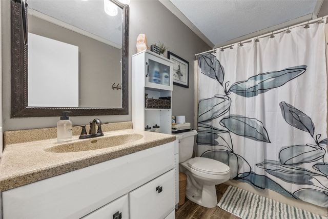 220 Summerhays, Tiffin, IA 52340