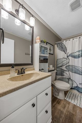 220 Summerhays, Tiffin, IA 52340
