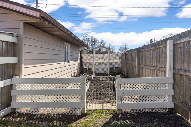 220 Summerhays, Tiffin, IA 52340