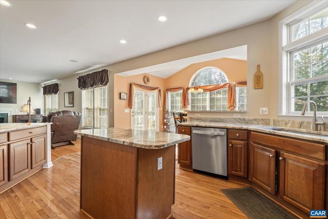 39 LAKEVIEW CT, Zion Crossroads, VA 22942