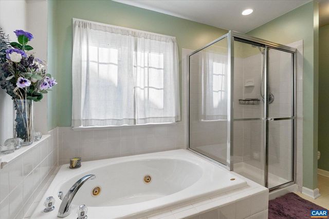 39 LAKEVIEW CT, Zion Crossroads, VA 22942