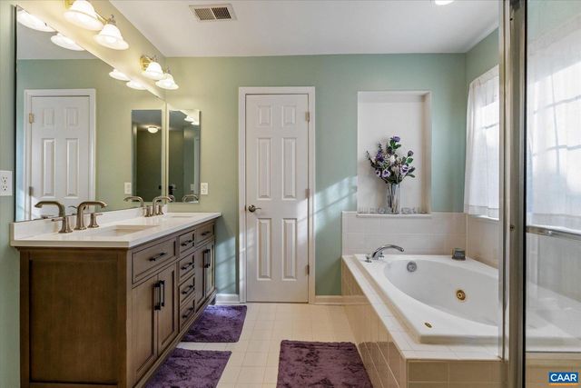 39 LAKEVIEW CT, Zion Crossroads, VA 22942