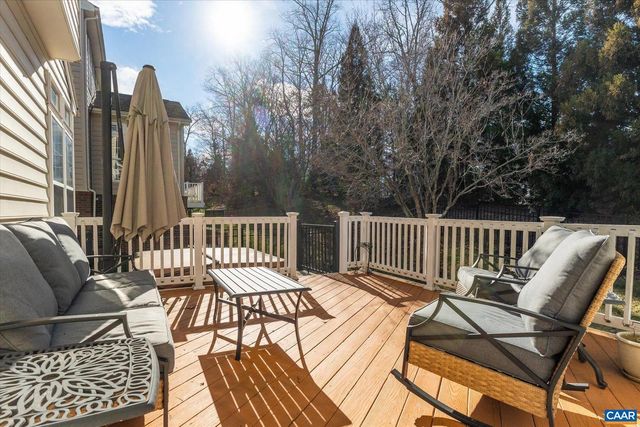 39 LAKEVIEW CT, Zion Crossroads, VA 22942