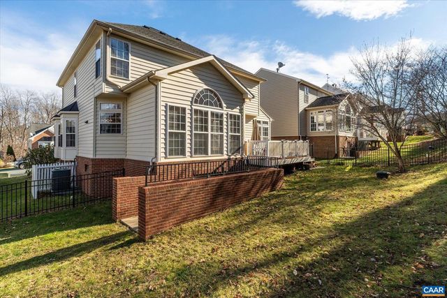 39 LAKEVIEW CT, Zion Crossroads, VA 22942