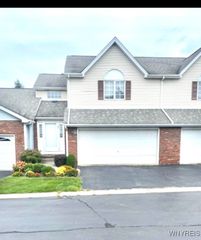 32 North Hill Drive, West Seneca, NY 14224