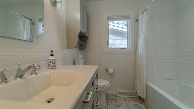 1008 N Roeske Avenue, Michigan City, IN 46360