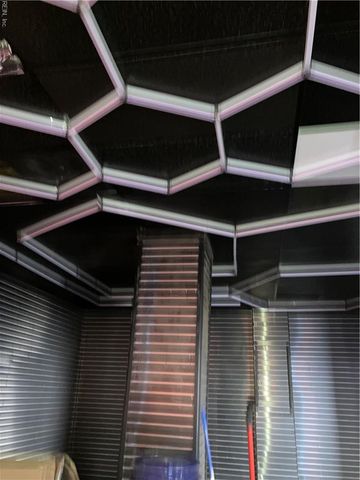 2498 Airline BLVD, Portsmouth, VA 23701