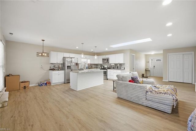 893 Riverbend RD, Virginia Beach, VA 23452