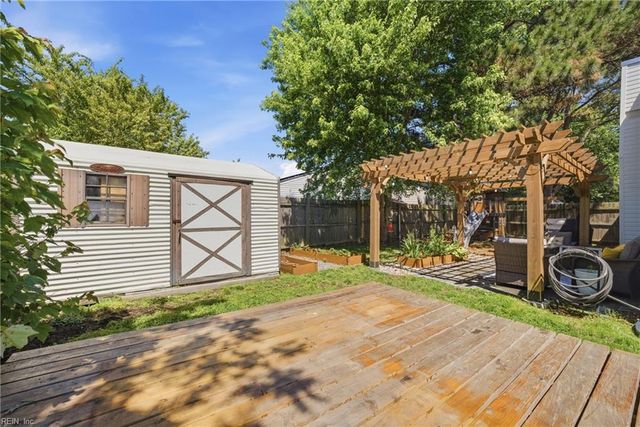 893 Riverbend RD, Virginia Beach, VA 23452