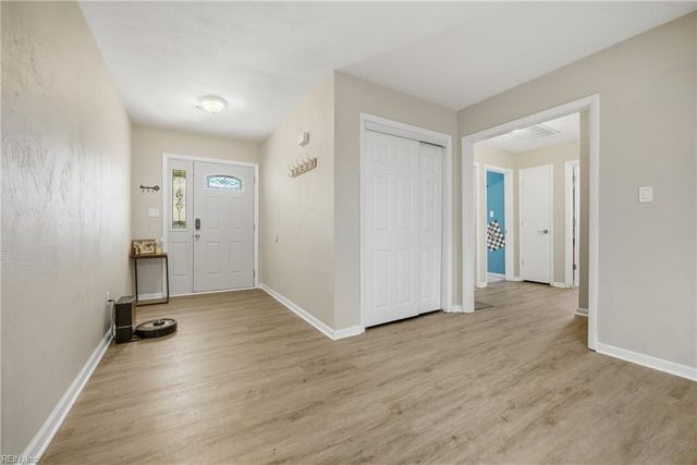893 Riverbend RD, Virginia Beach, VA 23452