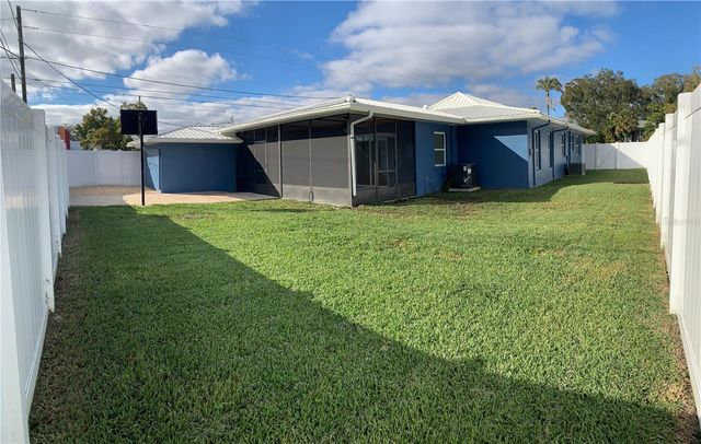 1524 18TH AVENUE N, St Petersburg, FL 33704