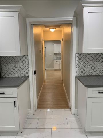 1524 18TH AVENUE N, St Petersburg, FL 33704