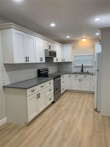 1524 18TH AVENUE N, St Petersburg, FL 33704