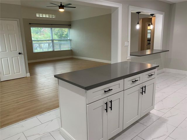 1524 18TH AVENUE N, St Petersburg, FL 33704