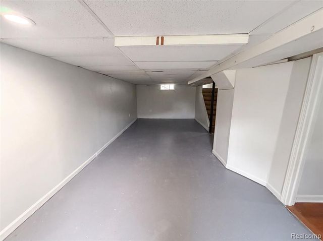 17590 Eastland Street, Roseville, MI 48066