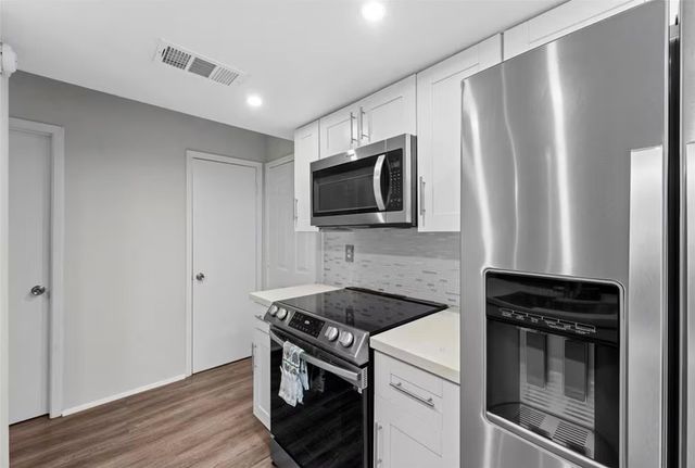 1920 Augusta Drive 30, Houston, TX 77057