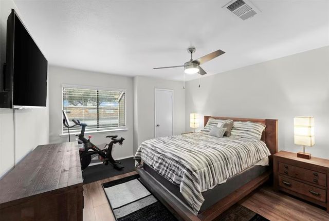 1920 Augusta Drive 30, Houston, TX 77057