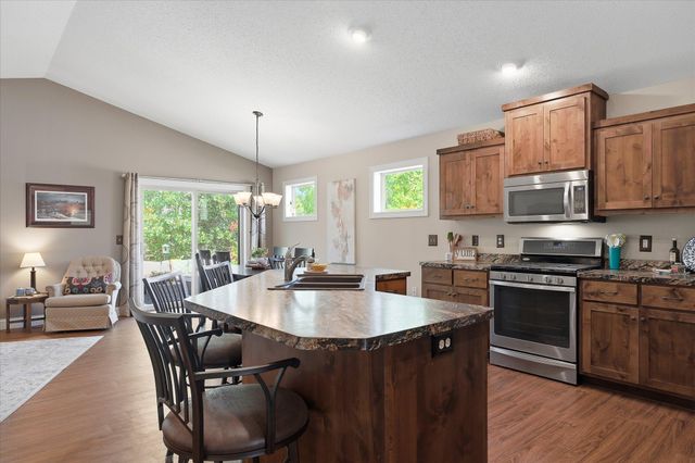 10159 180th Lane NW, Elk River, MN 55330