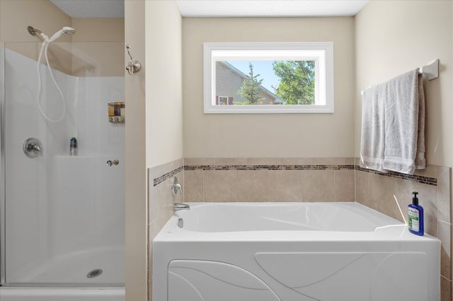 10159 180th Lane NW, Elk River, MN 55330