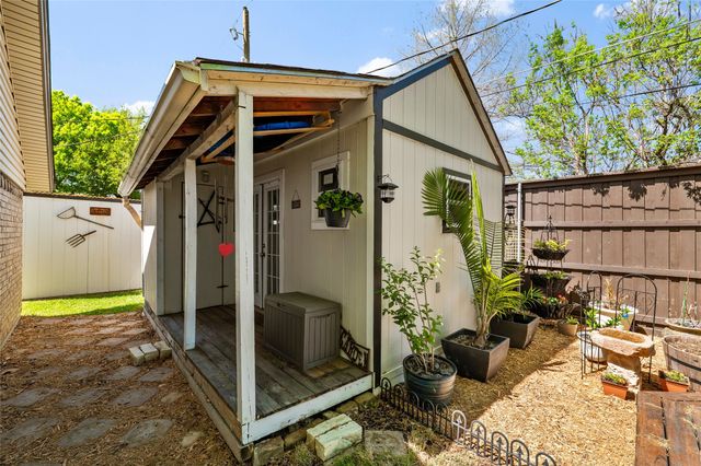 1503 Frontier Drive, Arlington, TX 76012