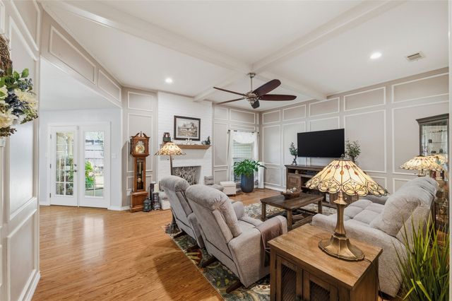 1503 Frontier Drive, Arlington, TX 76012