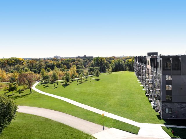 505 OAK Street N 503, Fargo, ND 58102