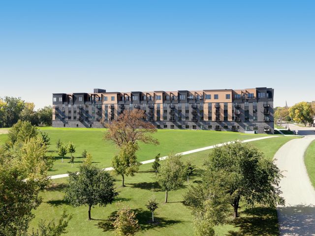 505 OAK Street N 503, Fargo, ND 58102