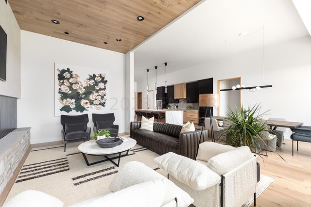 505 OAK Street N 503, Fargo, ND 58102