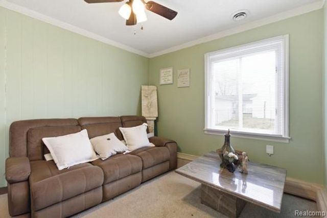 27320 Grandmont Street, Roseville, MI 48066