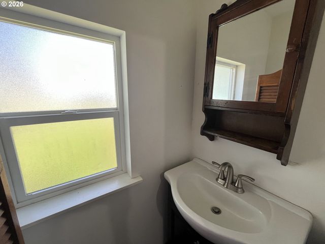 3515 I St, Vancouver, WA 98663