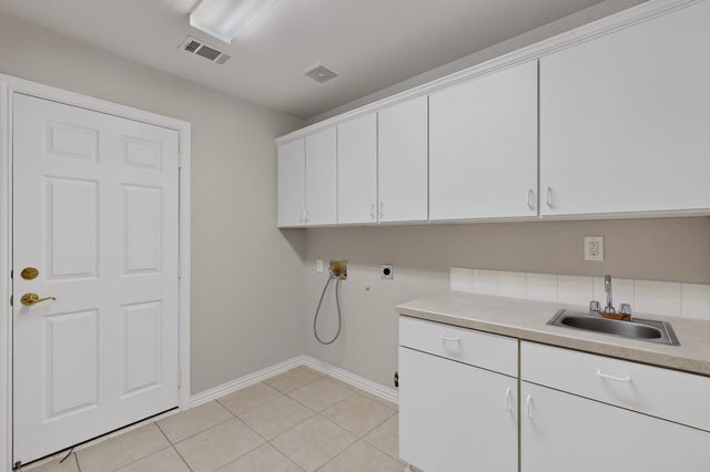 9704 Grandview Drive, Denton, TX 76207