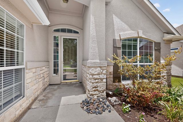 9704 Grandview Drive, Denton, TX 76207