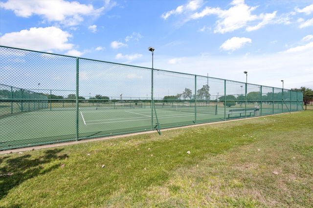400 Hummingbird Trail, Crowley, TX 76036