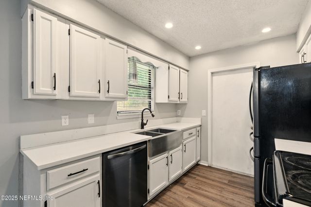 6343 ALFREDO Court, Jacksonville, FL 32244