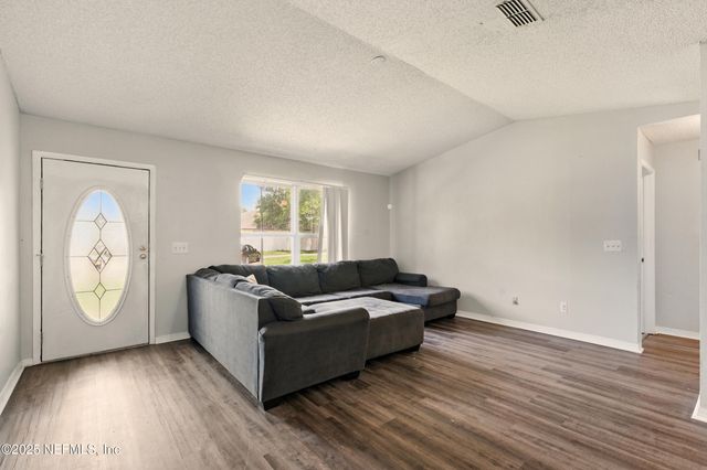 6343 ALFREDO Court, Jacksonville, FL 32244