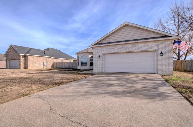 2410 Toccata Lane, Cabot, AR 72023