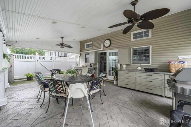 10 Crampton Avenue, Woodbridge Proper, NJ 07095