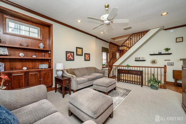 10 Crampton Avenue, Woodbridge Proper, NJ 07095
