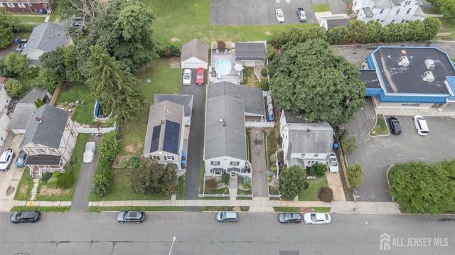 10 Crampton Avenue, Woodbridge Proper, NJ 07095