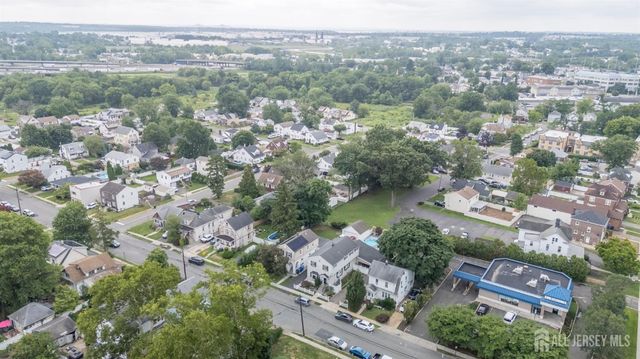 10 Crampton Avenue, Woodbridge Proper, NJ 07095