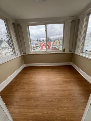 389 Hawley Avenue 3, Bridgeport, CT 06606