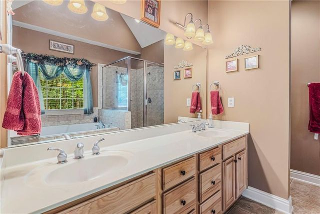 170 St Gabriel Way, Fayetteville, GA 30215