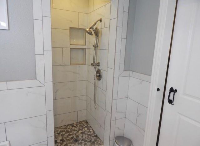 8821 Woodruff Street, Houston, TX 77012