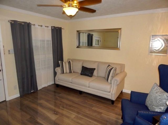 8821 Woodruff Street, Houston, TX 77012