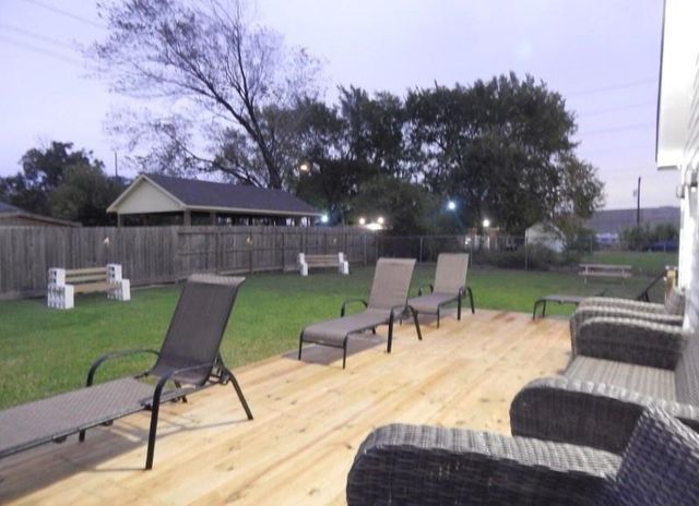 8821 Woodruff Street, Houston, TX 77012