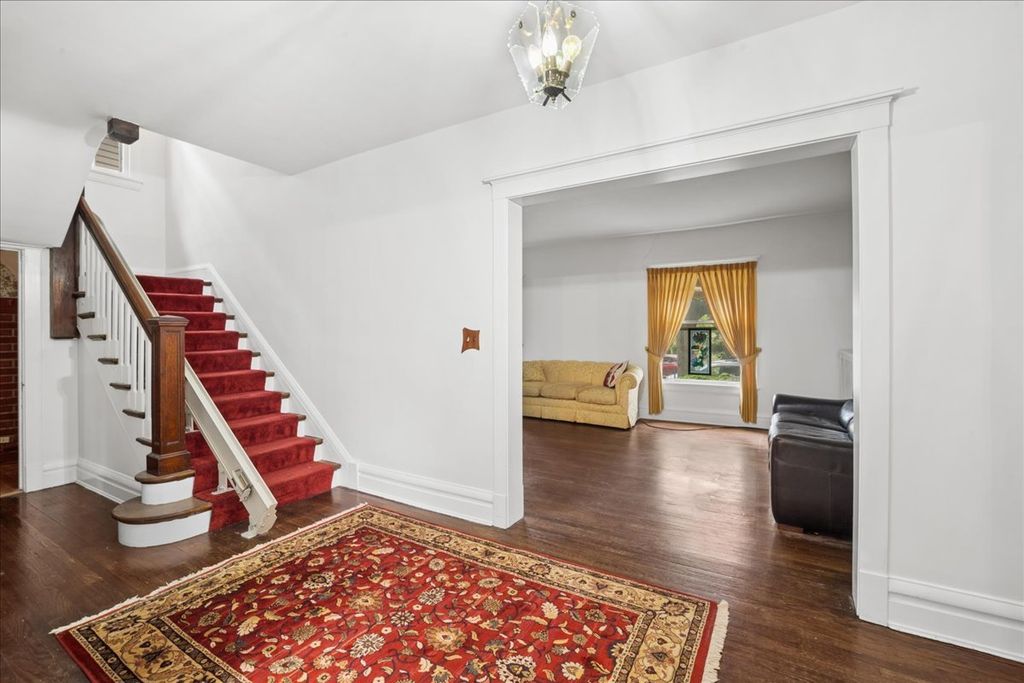 1616 W Jarvis Avenue, Chicago, IL 60626 — photo 2