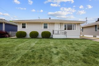 9334 Farmer Drive, Highland, IN 46322