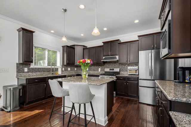 441 Valley Spring Dr, Mount Juliet, TN 37122