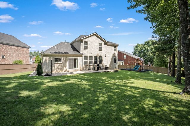 441 Valley Spring Dr, Mount Juliet, TN 37122